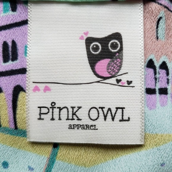 Pink Owl Vibrant Colorful City Scene 3/4 Sleeve Top Small - Picture 11 of 11
